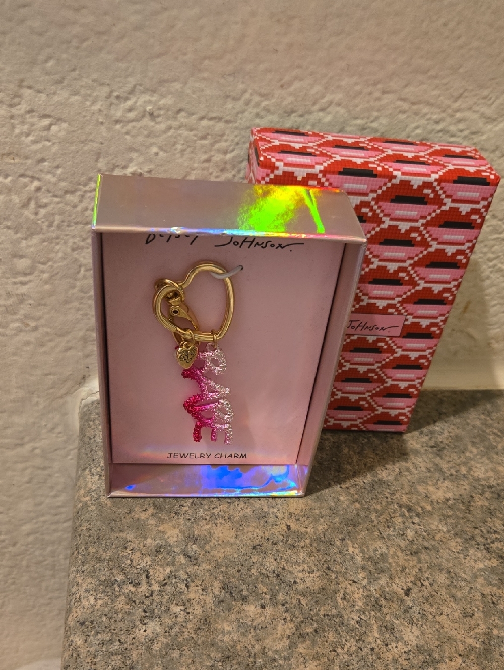 Betsey Johnson Gold-Tone Keyring with Pink Ombre Glitter Charm New